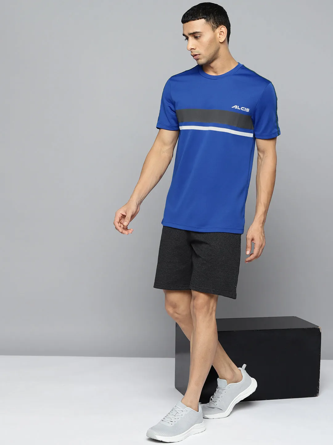 Alcis Men Blue Black Striped Detail Slim Fit T-shirt