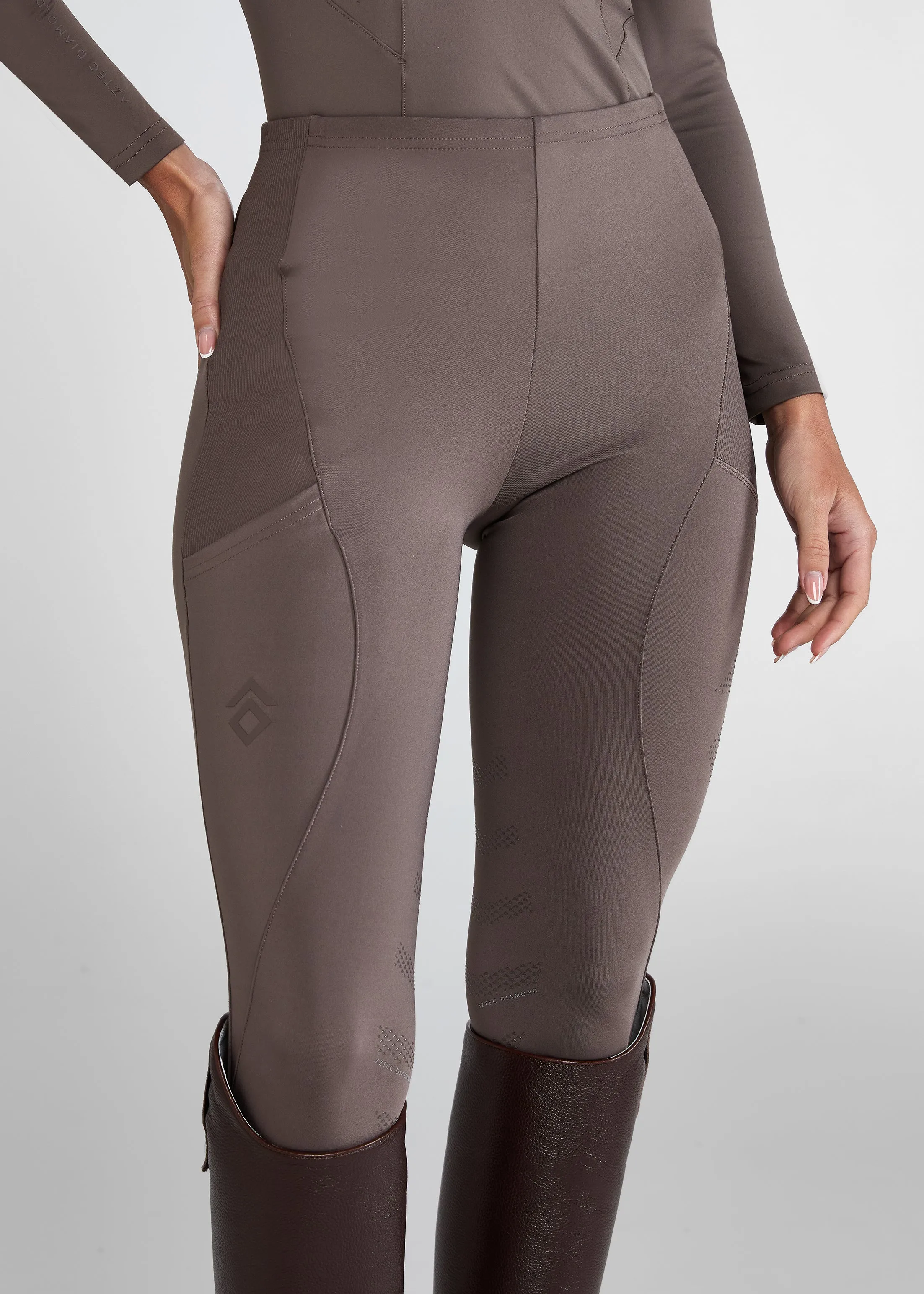 Fawn Core Leggings Knee Grip