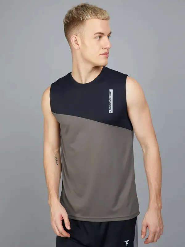 Men Colorblock Slim Fit Crew Neck Innerwear Vest with TECHNO COOL 