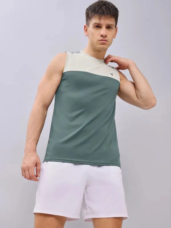 Men Colorblock Slim Fit Crew Neck Innerwear Vest with TECHNO COOL 