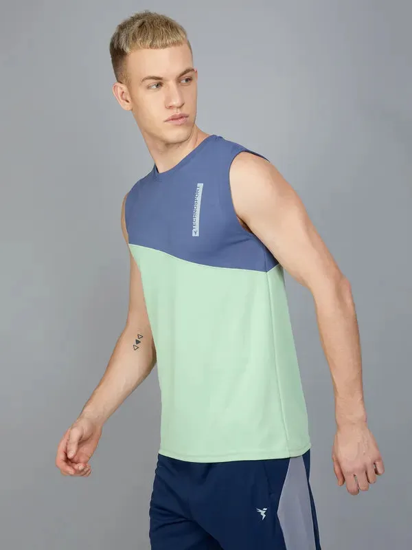 Men Colorblock Slim Fit Crew Neck Innerwear Vest with TECHNO COOL 