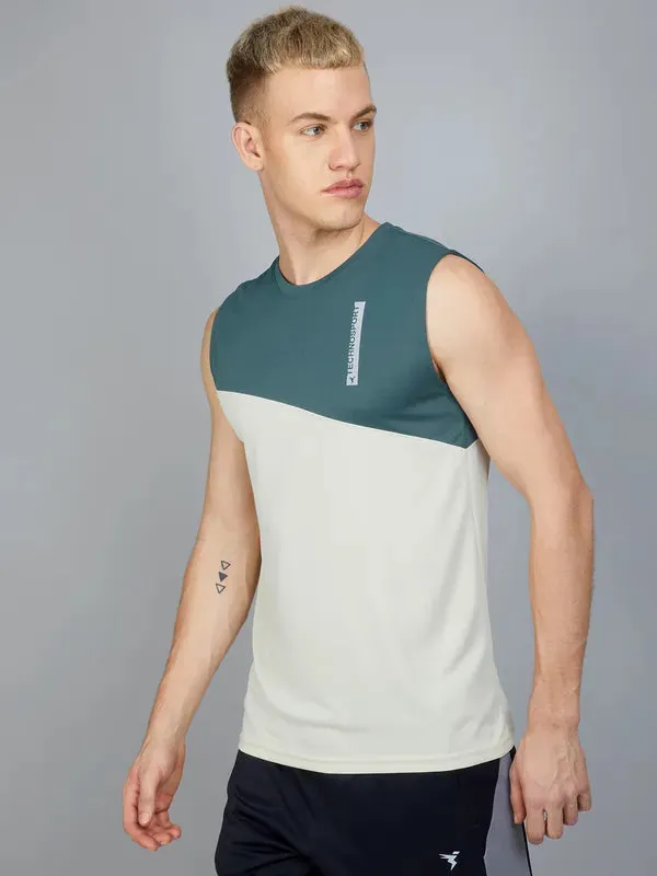 Men Colorblock Slim Fit Crew Neck Innerwear Vest with TECHNO COOL 