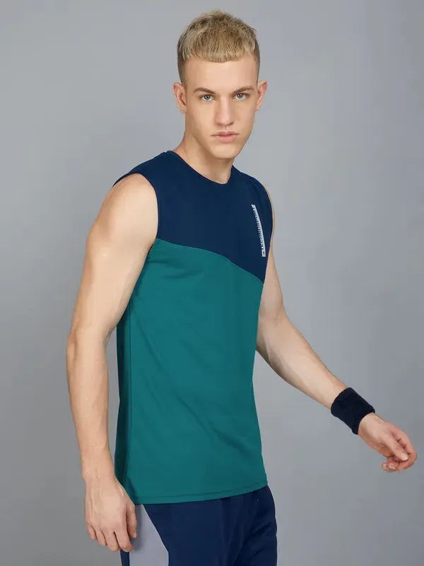 Men Colorblock Slim Fit Crew Neck Innerwear Vest with TECHNO COOL 