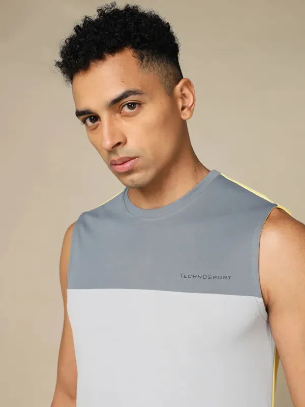 Men Colorblock Slim Fit Crew Neck Innerwear Vest with TECHNO COOL 