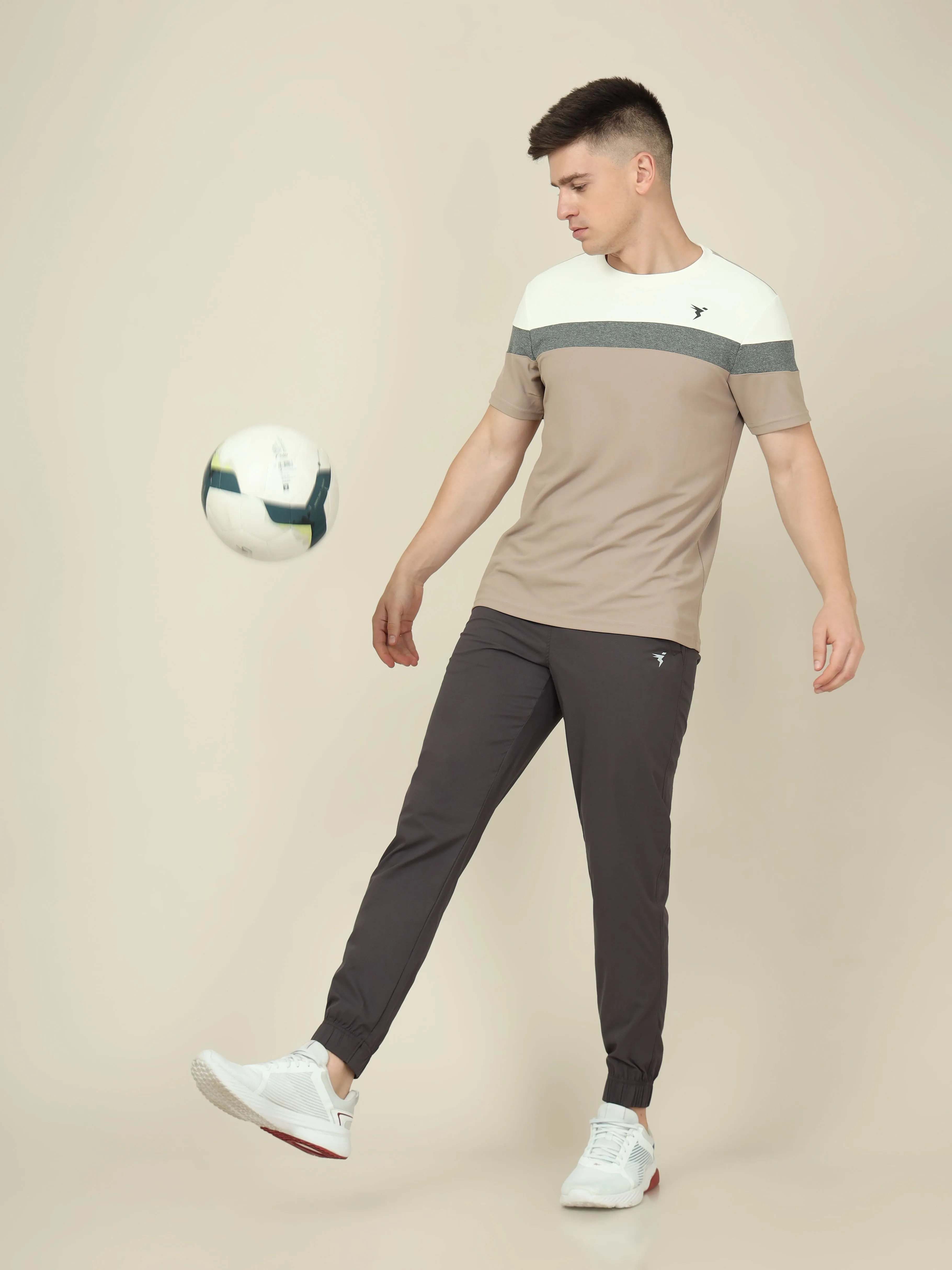 Men Colorblock Slim Fit Crew Neck T-shirt with MATPIQ