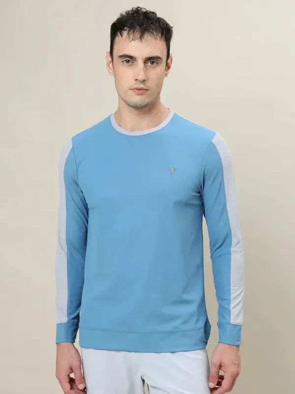 Men Colorblock Slim Fit Crew Neck T-shirt with MATPIQ