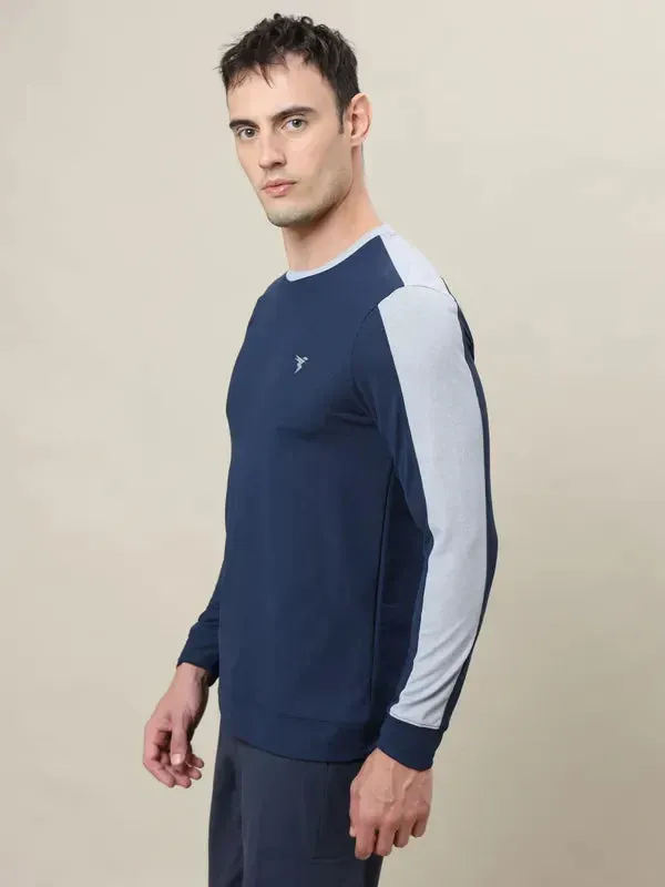 Men Colorblock Slim Fit Crew Neck T-shirt with MATPIQ