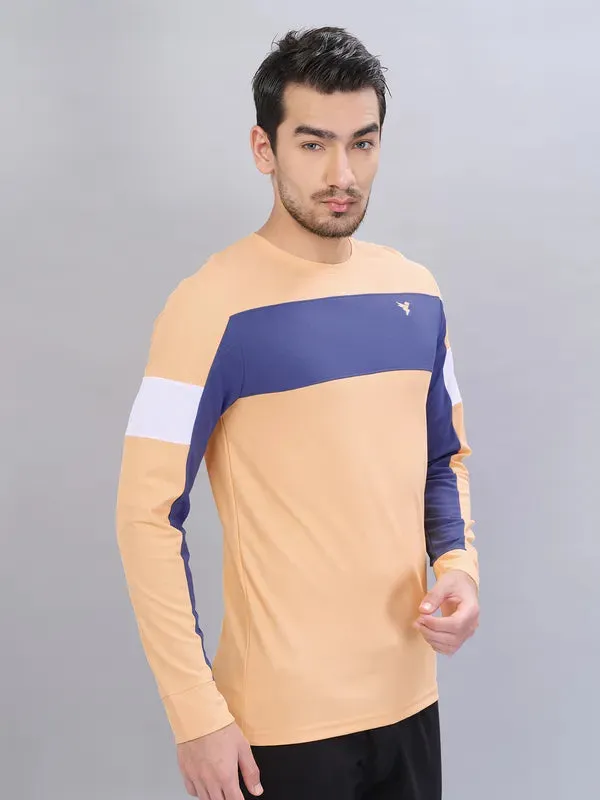 Men Colorblock Slim Fit Crew Neck T-shirt with TECHNOLITE