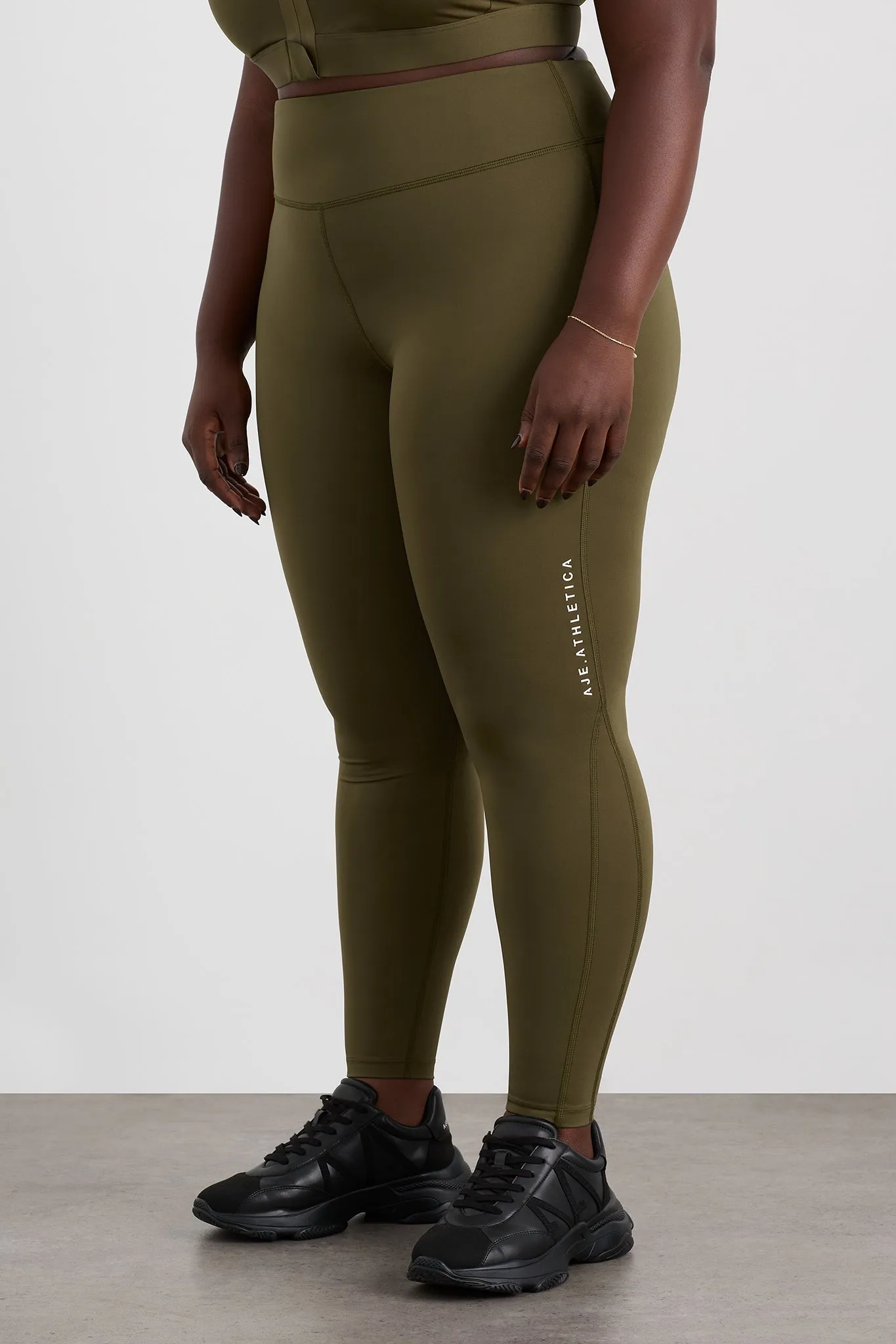 Panelled 7/8 Legging 236